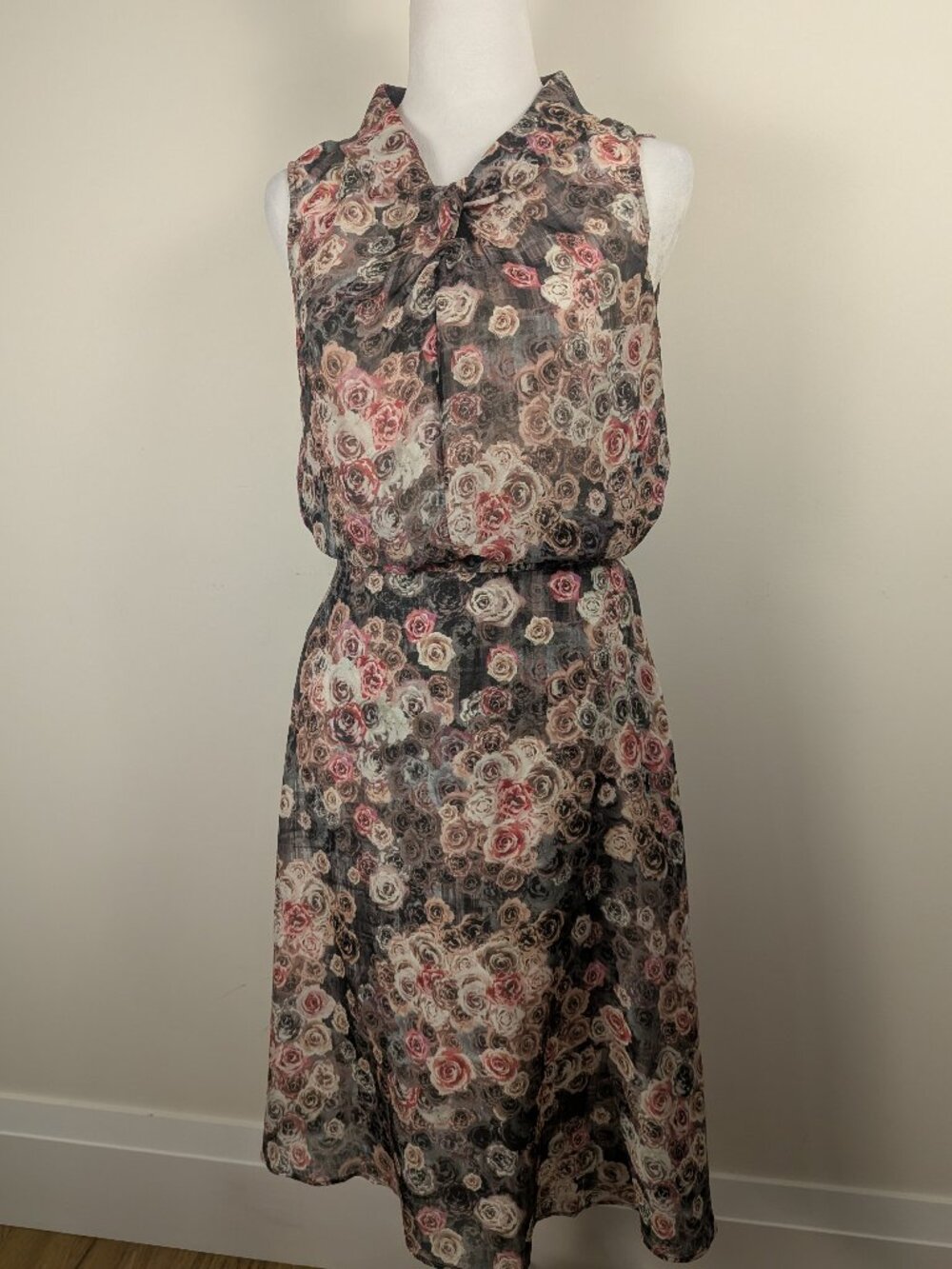 Brooks Brothers 100% Silk Floral Blouse & Skirt Set Size 4